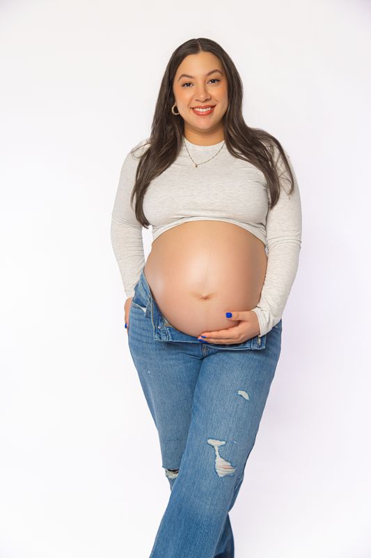 Maternity photography by Swavey Shots